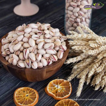 پسته احمد آقایی شور شده (300 گرمی)