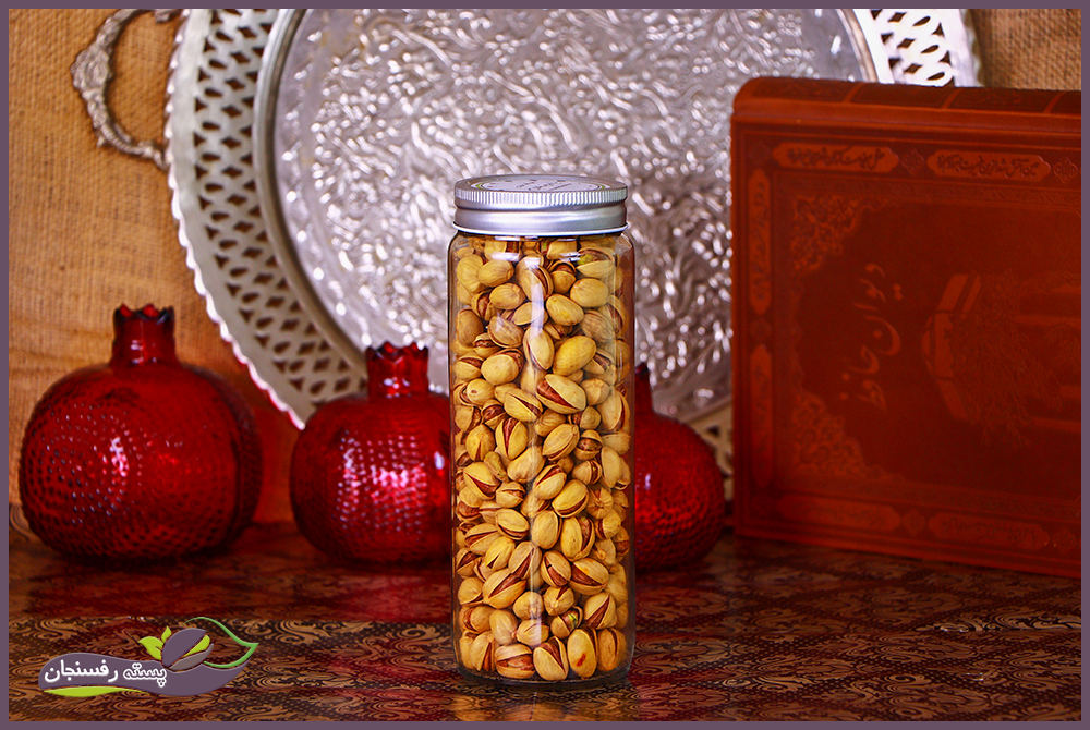 پسته فندقی